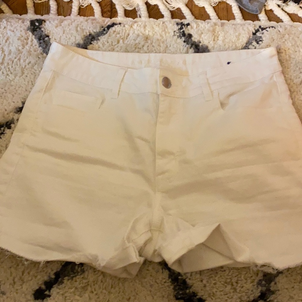 american eagle white shorts